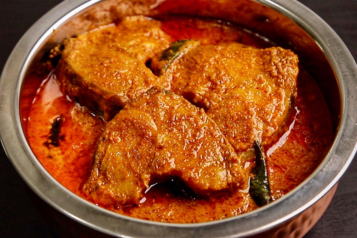 Masala Fried Fish Curry | Masala Fish Curry Recipe | Fish Curry - Spice Eats